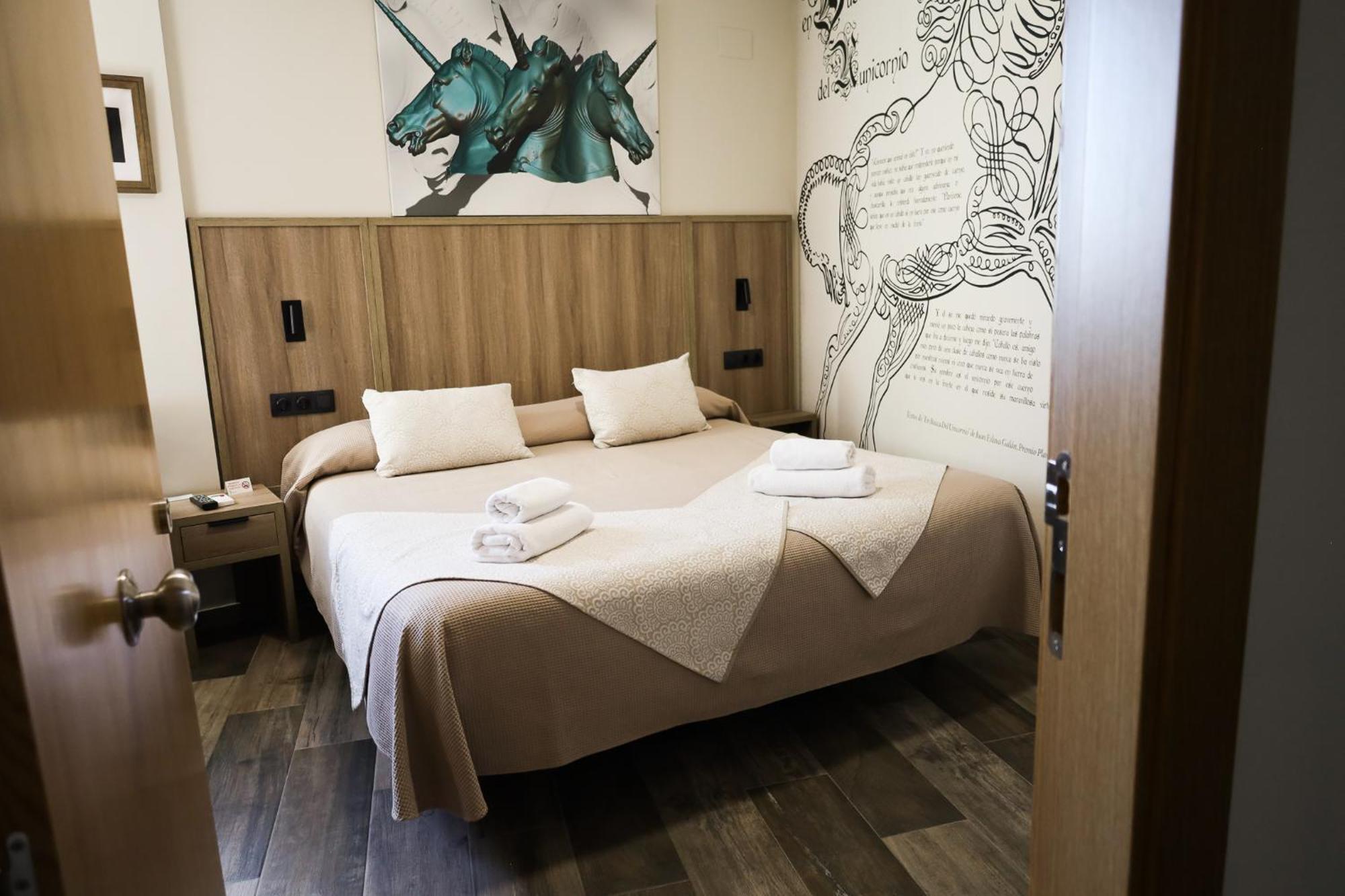 Hospedium Dlj Hostal Tematico Desde La Juderia Архона Экстерьер фото